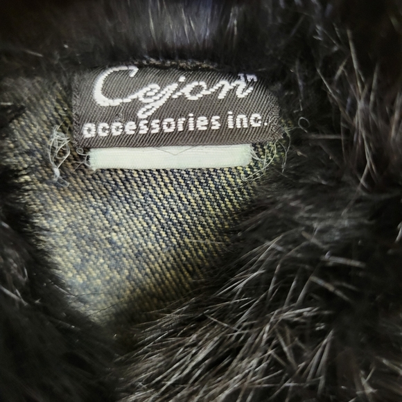 Cejian Jean Vest with Rabbit Fur - Picture 5 of 6